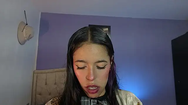 stephania t online show from March 2026 05:24:02 PM