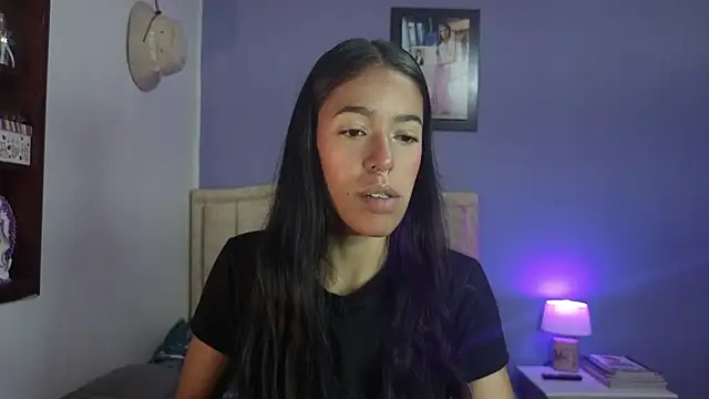 stephania t online show from April 2026 03:37:01 PM