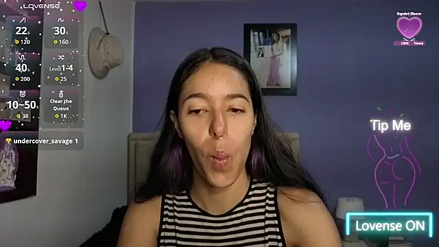 Snapshot of stephania_t chatting on June 2026 01:04:01 PM stephania t online show from June 2026 01:04:01 PM