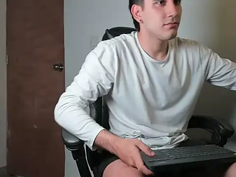 Snapshot of leo030809 chatting on March 2026 02:50:02 AM leo030809 online show from March 2026 02:50:02 AM