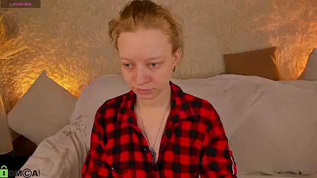 Michelle Blond online show from March 2026 07:24:01 AM