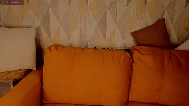 Snapshot of Michelle_Blond chatting on June 2026 01:06:01 AM Michelle Blond online show from June 2026 01:06:01 AM