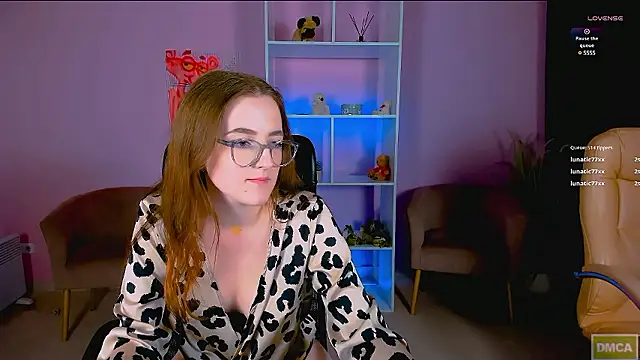 Snapshot of luna_berryy chatting on December 2024 01:36:02 AM luna berryy online show from December 2024 01:36:02 AM