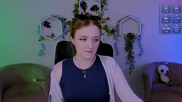 Snapshot of luna_berryy chatting on June 2026 06:53:02 PM luna berryy online show from June 2026 06:53:02 PM