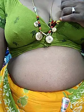 Snapshot of sweety_telugupilla chatting on May 2026 09:49:02 AM sweety telugupilla online show from May 2026 09:49:02 AM