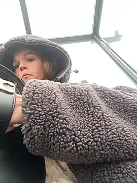 KitteCat online show from December 2024 11:43:02 AM