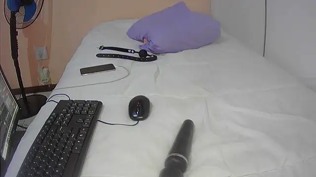 Snapshot of ebonyjezebel chatting on December 2024 01:23:02 PM ebonyjezebel online show from December 2024 01:23:02 PM