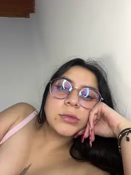 Snapshot of Cassie-millers chatting on December 2024 09:08:01 PM Cassie-millers online show from December 2024 09:08:01 PM