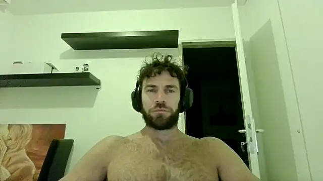 alpha-hunk online show from October 2025 07:01:02 PM