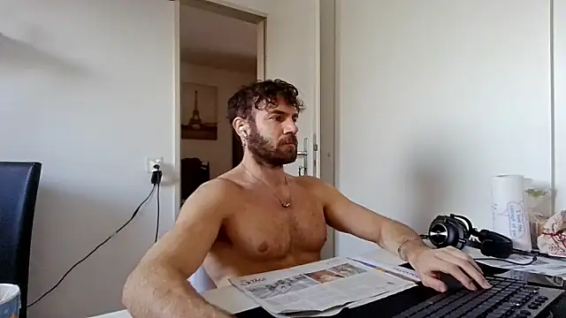 alpha-hunk online show from January 2026 12:43:02 PM