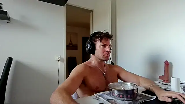 alpha-hunk online show from April 2026 02:14:02 PM