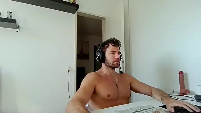 Snapshot of alpha-hunk chatting on April 2026 08:07:01 AM alpha-hunk online show from April 2026 08:07:01 AM