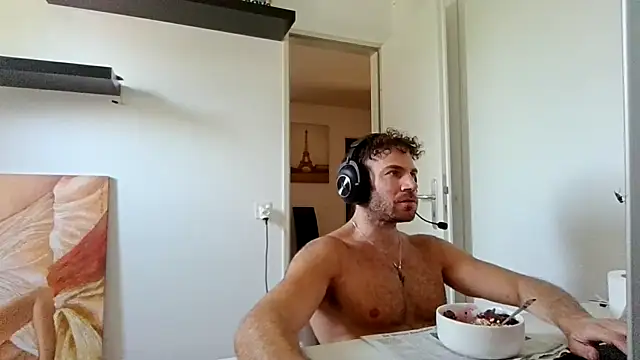 Snapshot of alpha-hunk chatting on June 2026 10:37:02 AM alpha-hunk online show from June 2026 10:37:02 AM