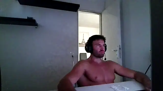 Snapshot of alpha-hunk chatting on July 2026 05:17:01 PM alpha-hunk online show from July 2026 05:17:01 PM