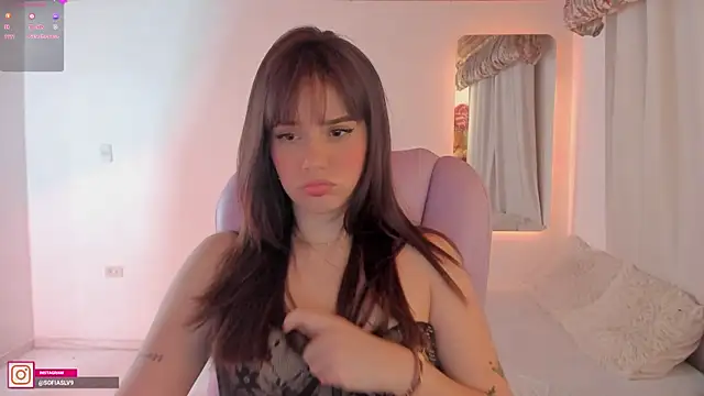 Snapshot of Paula_cutee chatting on February 2025 04:24:02 AM Paula cutee online show from February 2025 04:24:02 AM