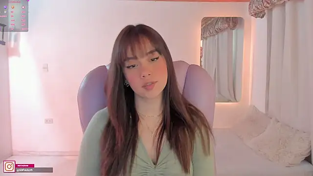 Snapshot of Paula_cutee chatting on February 2025 09:57:01 PM Paula cutee online show from February 2025 09:57:01 PM