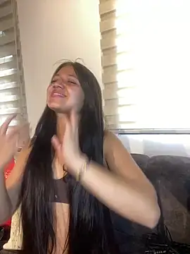 Snapshot of Kyna_euphoria chatting on February 2025 02:04:01 PM Kyna euphoria online show from February 2025 02:04:01 PM