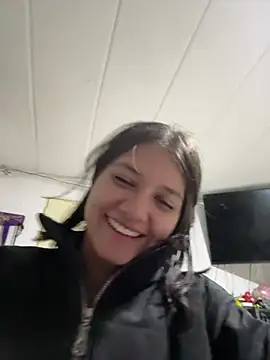Snapshot of Kyna_euphoria chatting on February 2025 11:37:02 PM Kyna euphoria online show from February 2025 11:37:02 PM