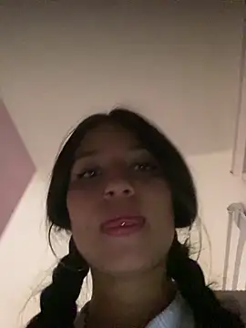Snapshot of Kyna_euphoria chatting on March 2025 05:24:02 AM Kyna euphoria online show from March 2025 05:24:02 AM