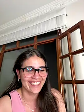 aurora divine online show from October 2025 11:09:01 PM