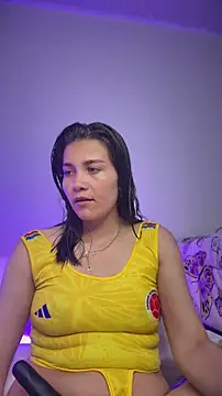Snapshot of aurora_divine chatting on June 2026 08:40:02 PM aurora divine online show from June 2026 08:40:02 PM