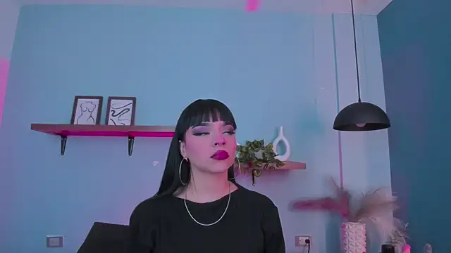 Snapshot of maddy_walker chatting on November 2025 01:09:02 PM maddy walker online show from November 2025 01:09:02 PM