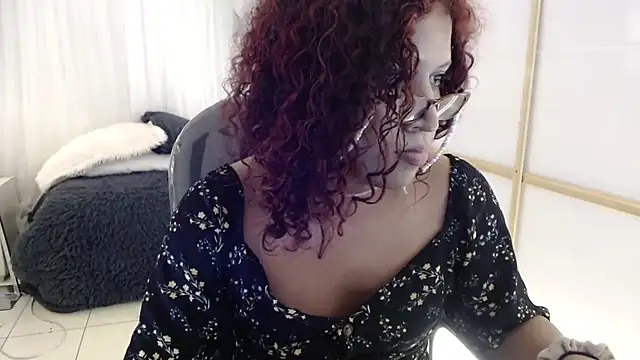 zahrivk1 online show from February 2025 09:27:02 PM