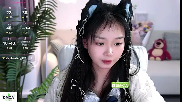 Snapshot of Sheep-1 chatting on December 2024 06:32:01 AM Sheep-1 online show from December 2024 06:32:01 AM