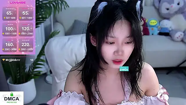 Snapshot of Sheep-1 chatting on February 2025 11:28:02 AM Sheep-1 online show from February 2025 11:28:02 AM