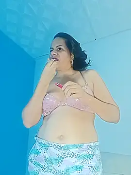 Snapshot of rrosevicky chatting on February 2026 05:22:02 AM rrosevicky online show from February 2026 05:22:02 AM