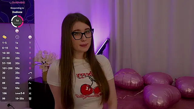 Snapshot of Lilly_Colins chatting on March 2025 06:54:01 PM Lilly Colins online show from March 2025 06:54:01 PM