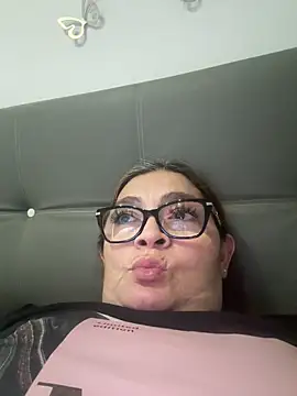 AntonellaAlondra4 online show from May 2026 09:05:02 PM