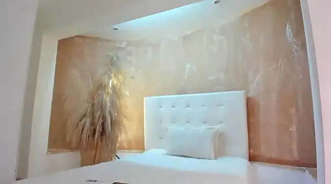 Snapshot of APRILL_FOXX chatting on March 2025 03:51:01 AM APRILL FOXX online show from March 2025 03:51:01 AM