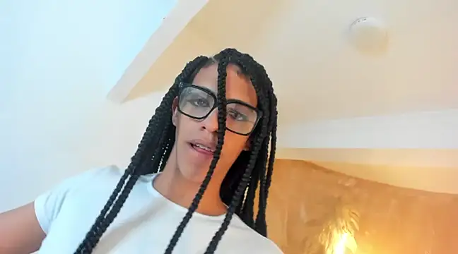 Snapshot of APRILL_FOXX chatting on March 2025 04:21:01 AM APRILL FOXX online show from March 2025 04:21:01 AM