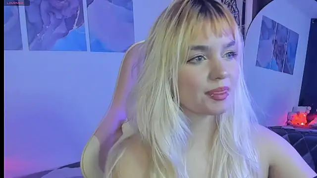 Pretty  zoe online show from March 2025 12:20:02 AM