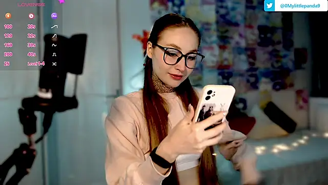 Snapshot of Milky_way_UwU chatting on January 2025 09:45:01 PM Milky way UwU online show from January 2025 09:45:01 PM