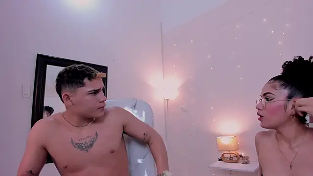 saraandstiven online show from February 2025 04:10:01 AM