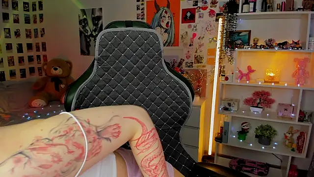 AkiraKatsu online show from January 2026 11:03:01 AM