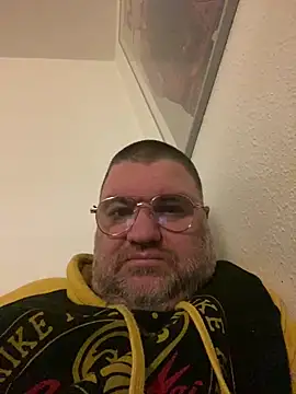 thetobmaster200 online show from December 2024 03:20:01 AM