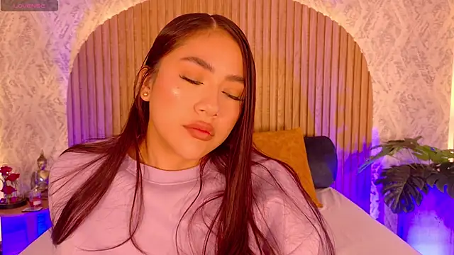 nicolle pierce online show from May 2026 12:02:02 PM
