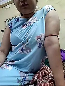 Snapshot of Royalgirl667 chatting on December 2024 04:53:02 PM Royalgirl667 online show from December 2024 04:53:02 PM