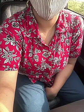 Snapshot of poision51 chatting on March 2025 04:32:01 AM poision51 online show from March 2025 04:32:01 AM