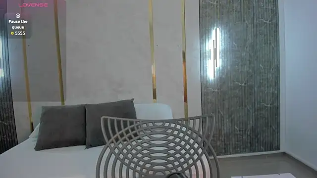 gipsela gomez online show from December 2025 07:19:02 PM