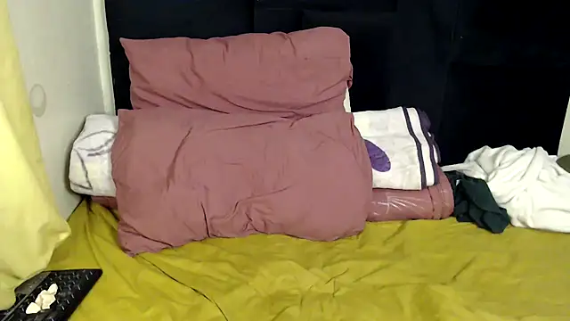 Busty-Londie online show from October 2025 12:04:01 AM