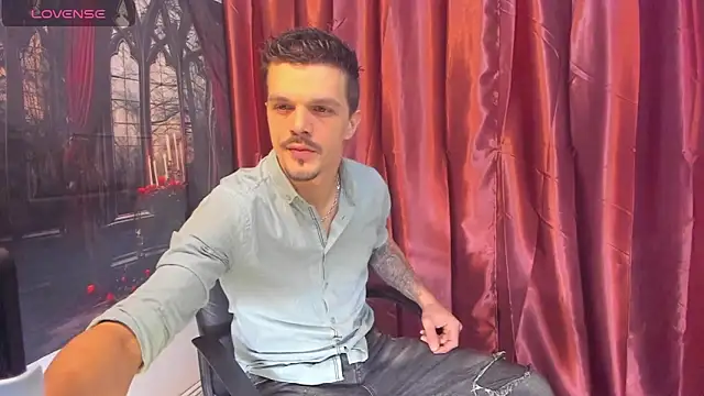 Snapshot of DonyBrown chatting on December 2025 06:30:02 AM DonyBrown online show from December 2025 06:30:02 AM