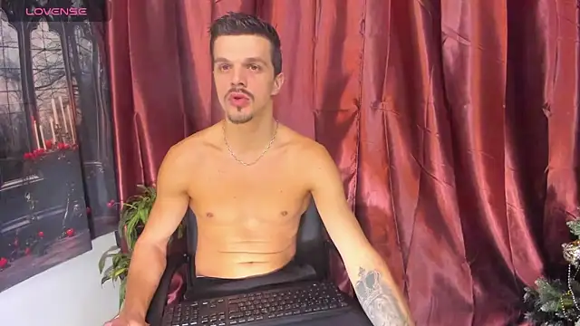 Snapshot of DonyBrown chatting on December 2025 04:43:01 AM DonyBrown online show from December 2025 04:43:01 AM