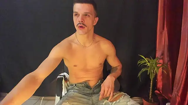 Snapshot of DonyBrown chatting on February 2026 06:26:01 AM DonyBrown online show from February 2026 06:26:01 AM