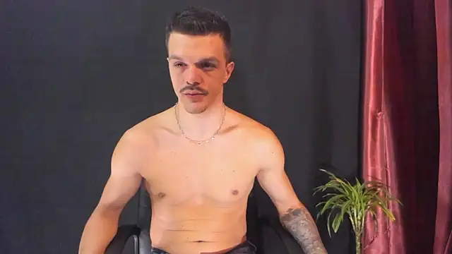 Snapshot of DonyBrown chatting on February 2026 06:22:02 AM DonyBrown online show from February 2026 06:22:02 AM