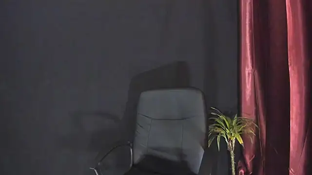 Snapshot of DonyBrown chatting on February 2026 07:51:02 AM DonyBrown online show from February 2026 07:51:02 AM