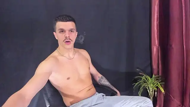 Snapshot of DonyBrown chatting on February 2026 07:18:01 AM DonyBrown online show from February 2026 07:18:01 AM